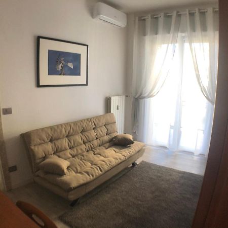 Cozyco Apartment Корсико Екстериор снимка