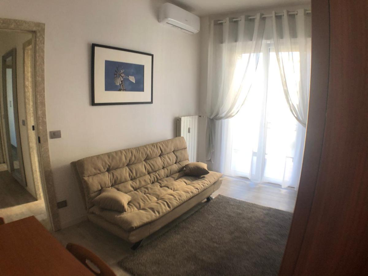 Cozyco Apartment Корсико Екстериор снимка